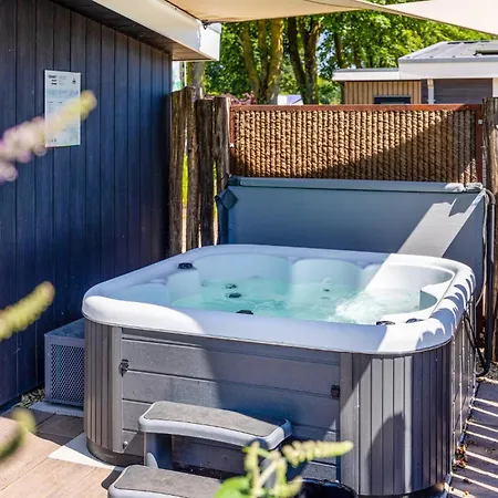 2 Bedroom In Dom wakacyjny *